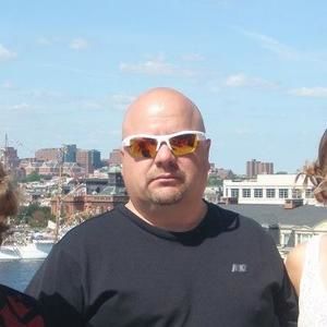 Meet your Posher, Roy